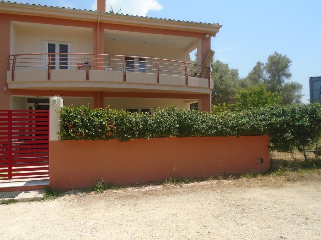 Socrates Family Apartments Kalligoni Exterior foto